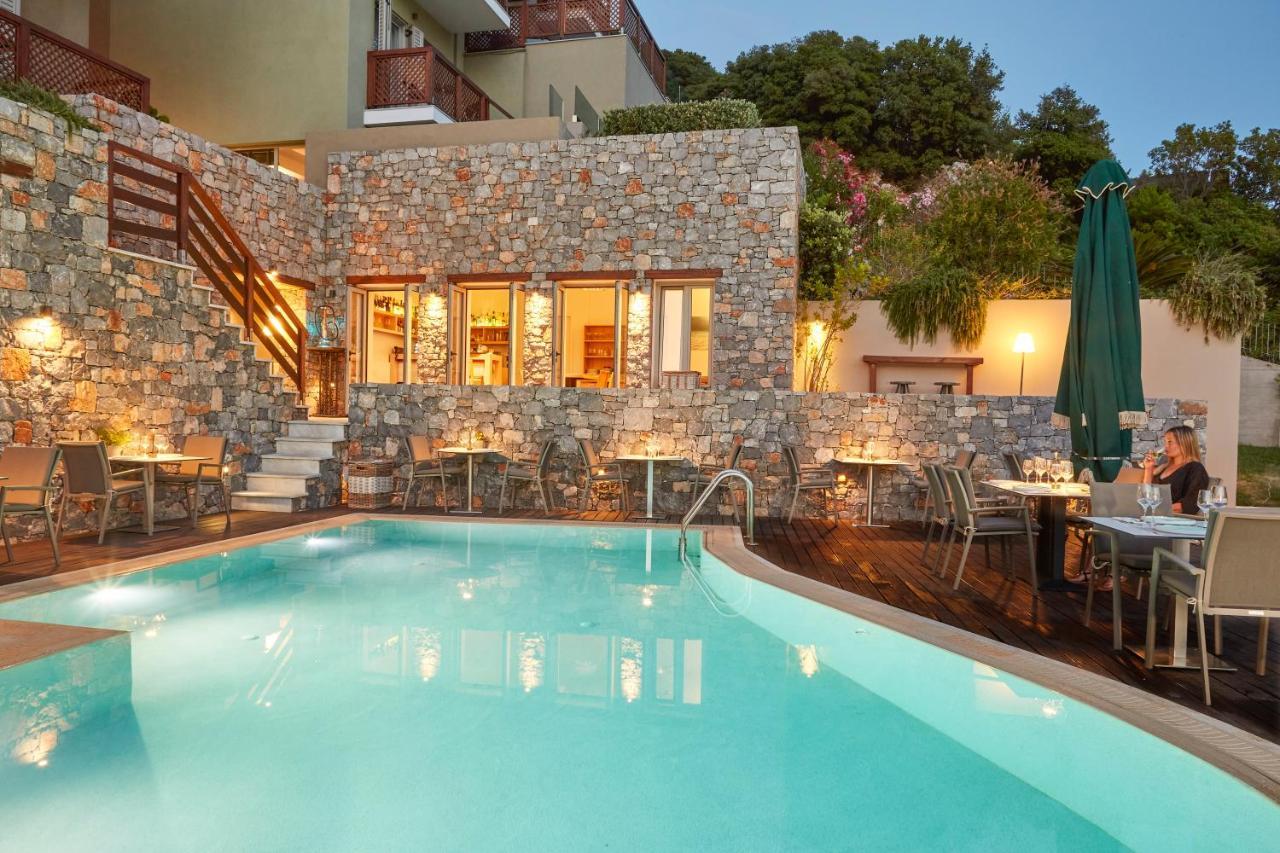 Mystery Skiathos Luxury Residence Екстер'єр фото