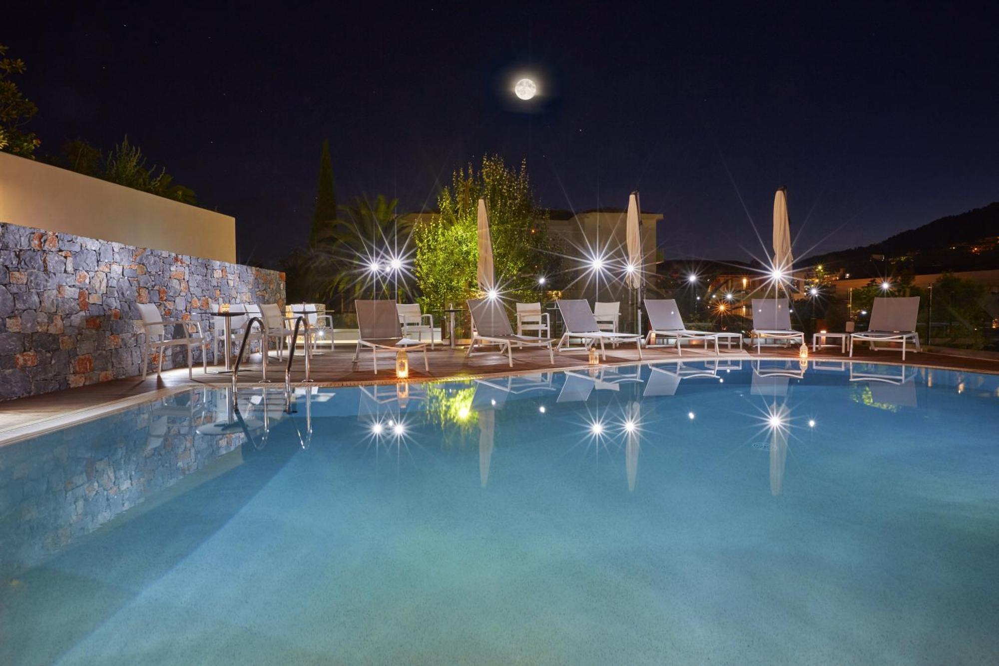 Mystery Skiathos Luxury Residence Екстер'єр фото